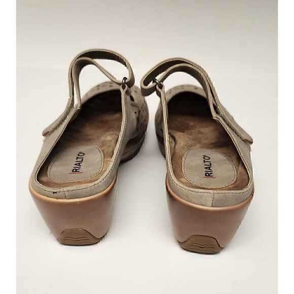 Realtor Women's Rialto Vienna Mary Jane Clog Sandals Color Taupe Size 9.5M - Picture 4 of 8